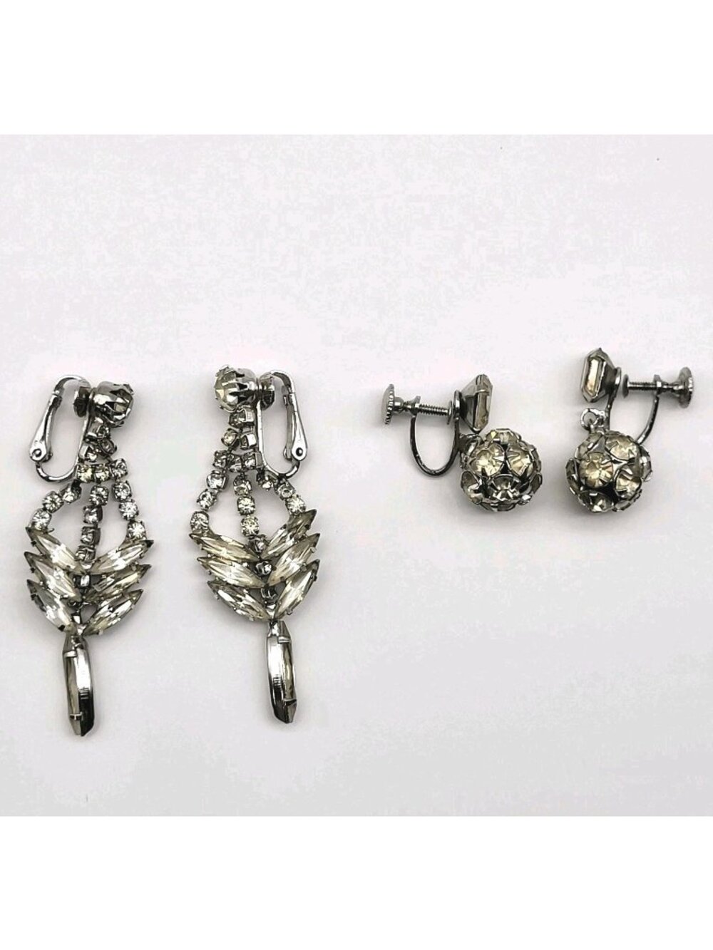 Beautiful Vintage Clear rhinestone Dangle earrings clip & screw back Regal Sexy